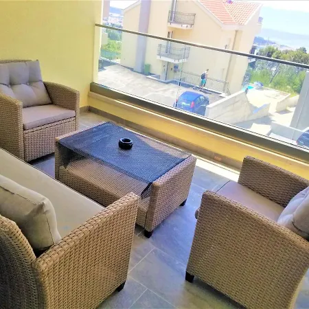 Luxury 55m2 With Unique View Apartment *